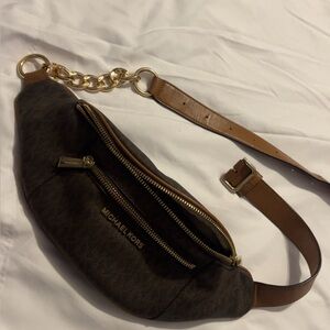 Michael kors beltbag
